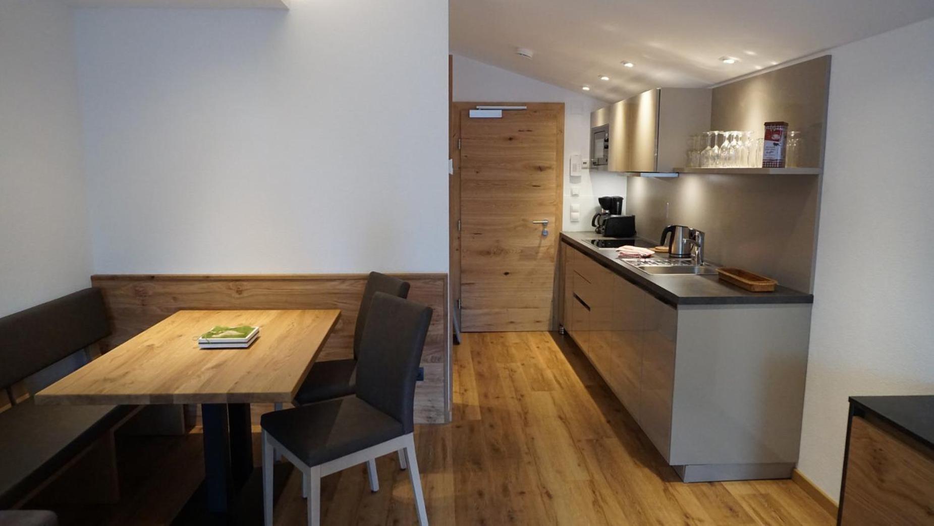 Aktiv Apartments 로이타쉬 외부 사진