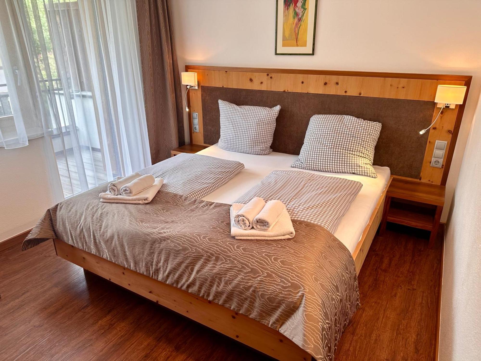 Aktiv Apartments 로이타쉬 외부 사진