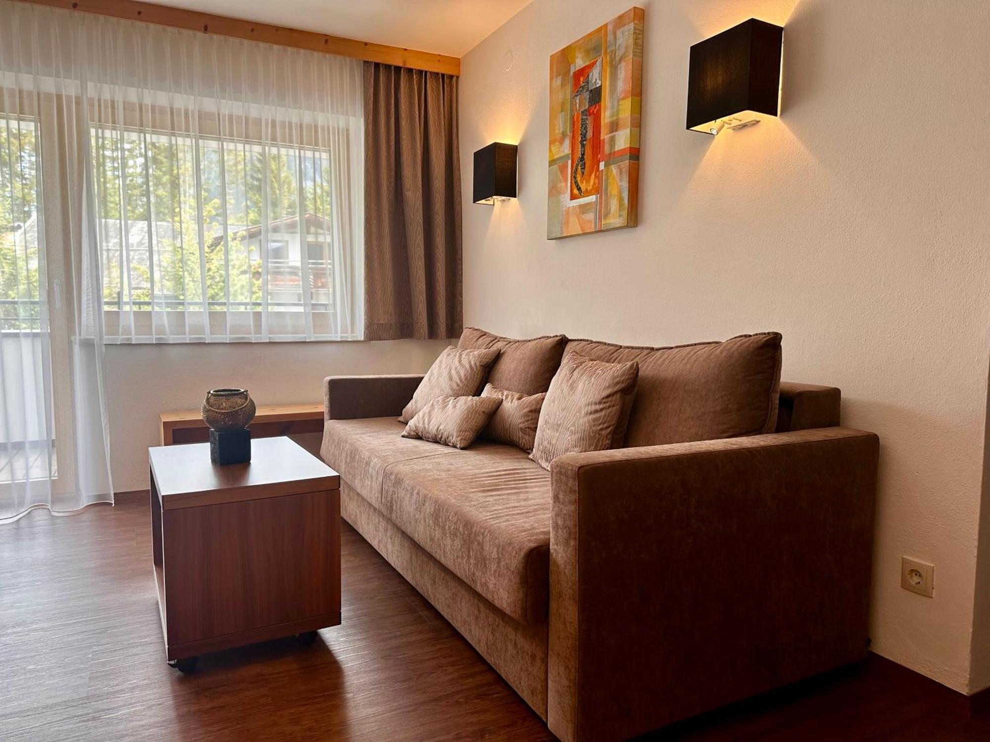 Aktiv Apartments 로이타쉬 외부 사진
