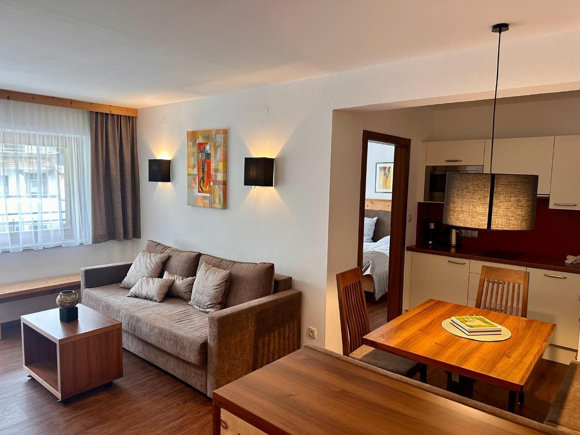 Aktiv Apartments 로이타쉬 외부 사진