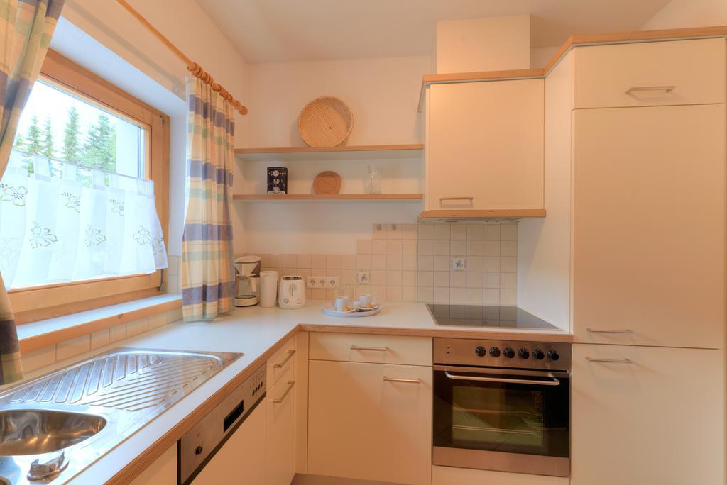 Aktiv Apartments 로이타쉬 객실 사진
