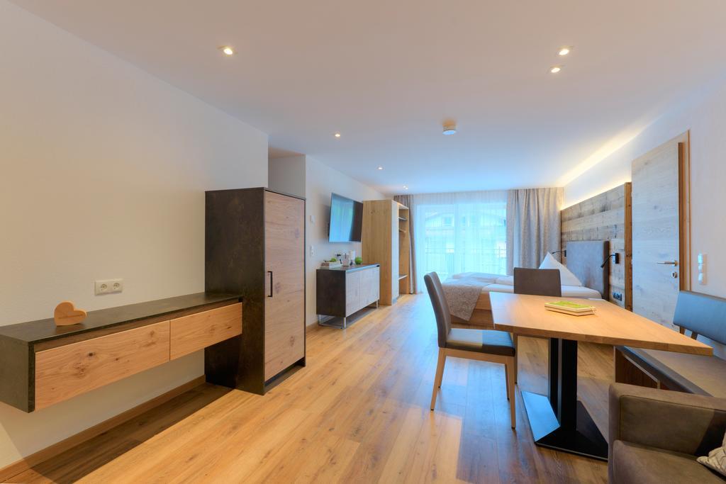 Aktiv Apartments 로이타쉬 외부 사진